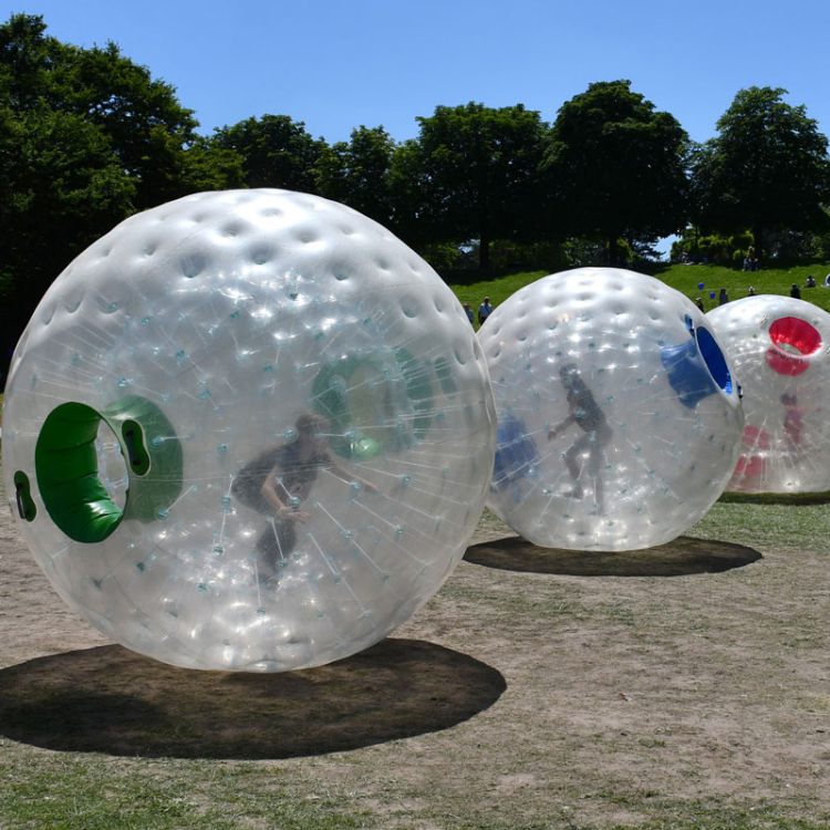 Zorbing beim Ballonfestival Bonn